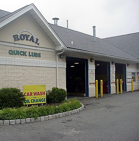 Service Royal Quick Lube  back doors